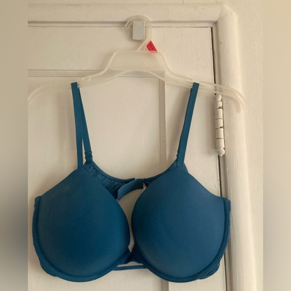 Victoria's Secret Blue Molded Cup Bra Intimates